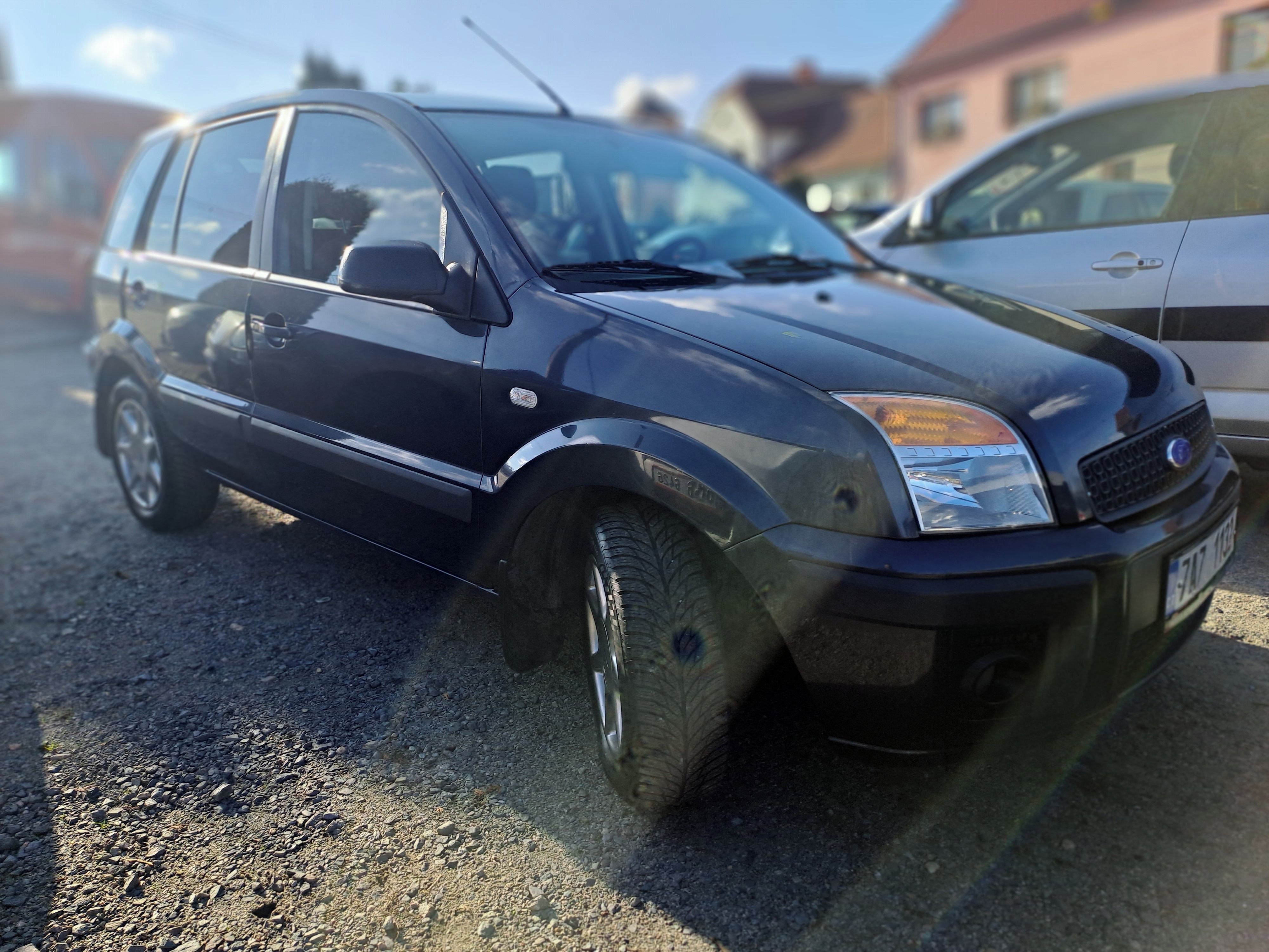 Ford Fusion, 1,4 16V PO VELKÉM SERVISU!!!! - fotka 2