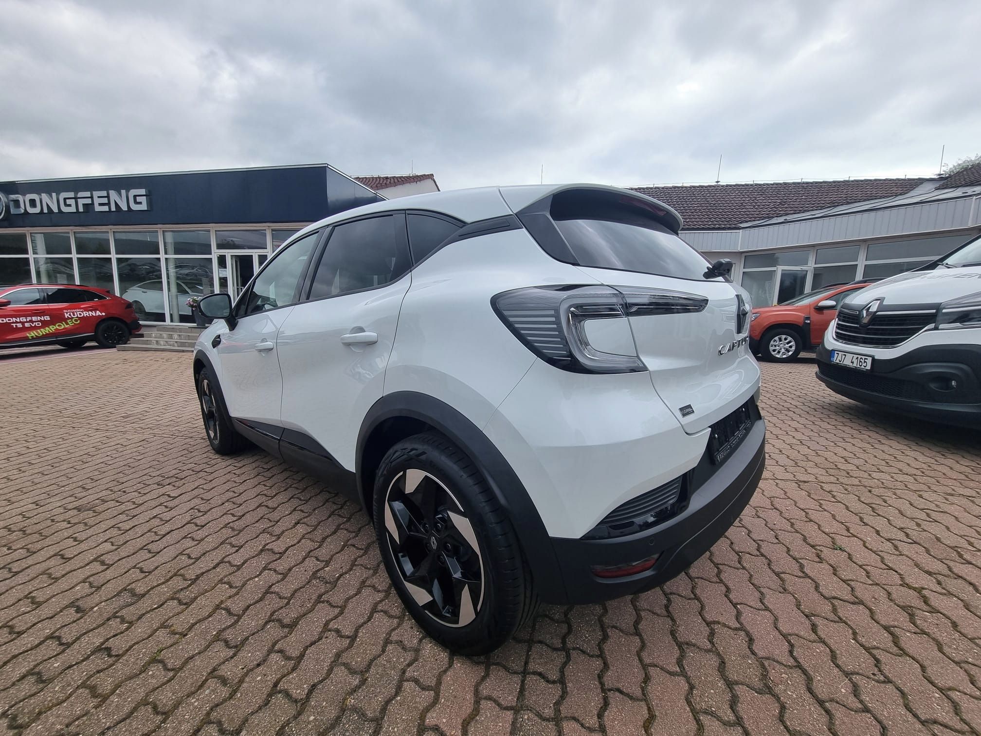 Renault Captur, Techno mild hybrid 140 - fotka 5