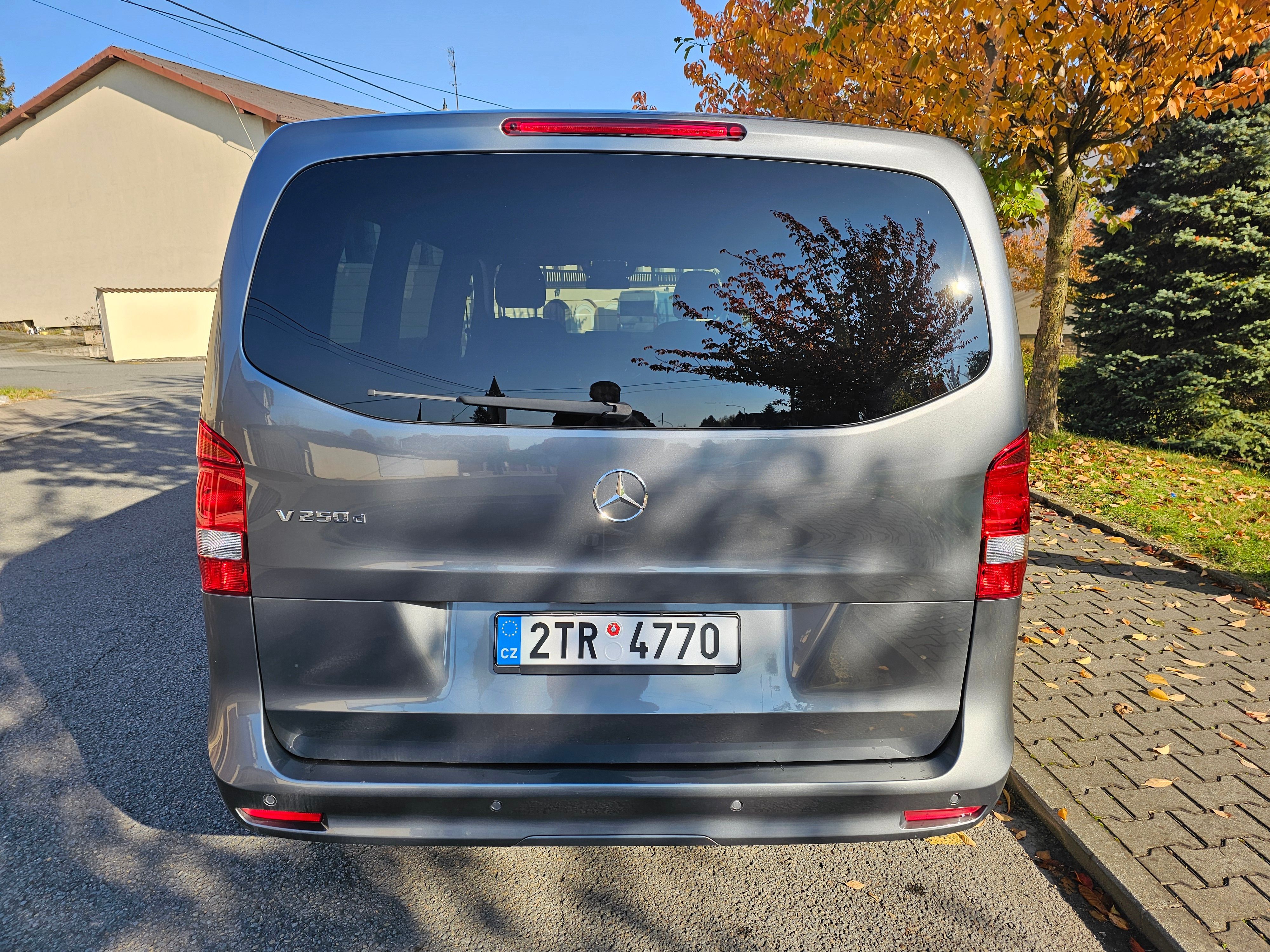 Mercedes-Benz Třídy V, V 250 d - fotka 4