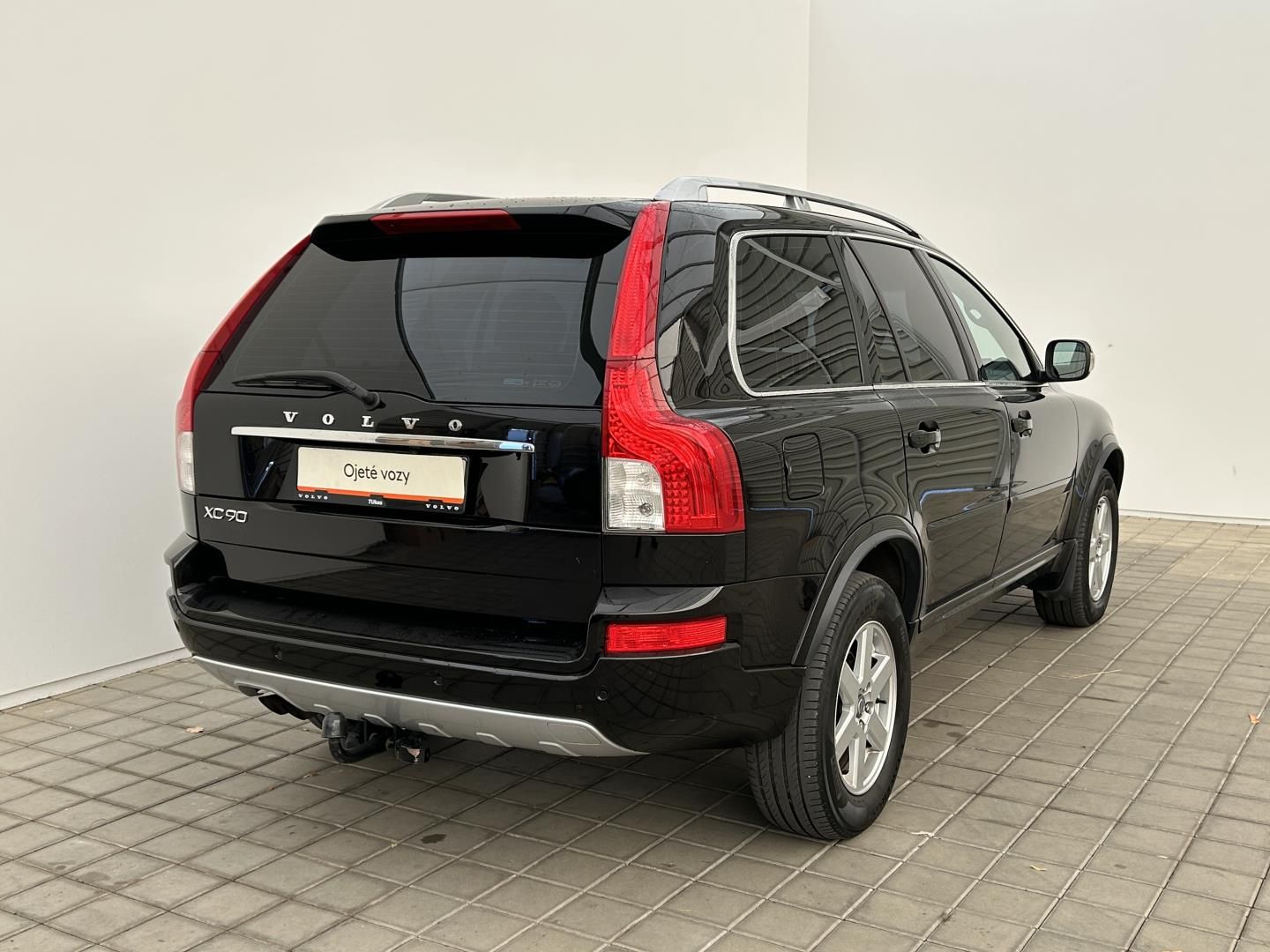 Volvo XC90, 2.4D5 136kW 4x4  Summmum - fotka 5