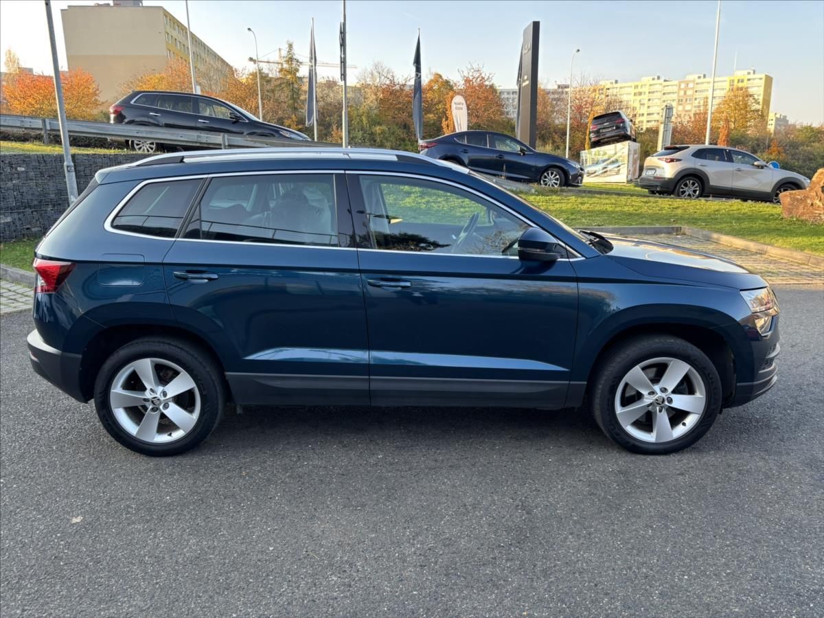 Škoda Karoq, 2,0 TDi 110kW Style ADAPTIV - fotka 6