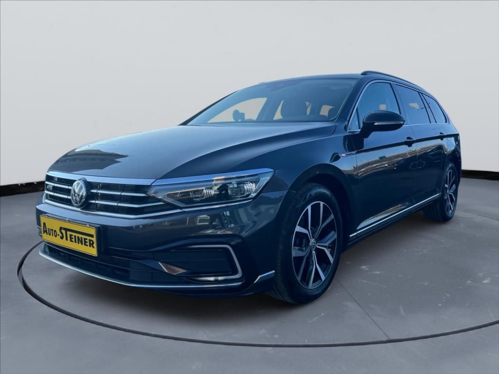Volkswagen Passat, GTE,Panorama,TZ,ACC,1.Maj - fotka 3