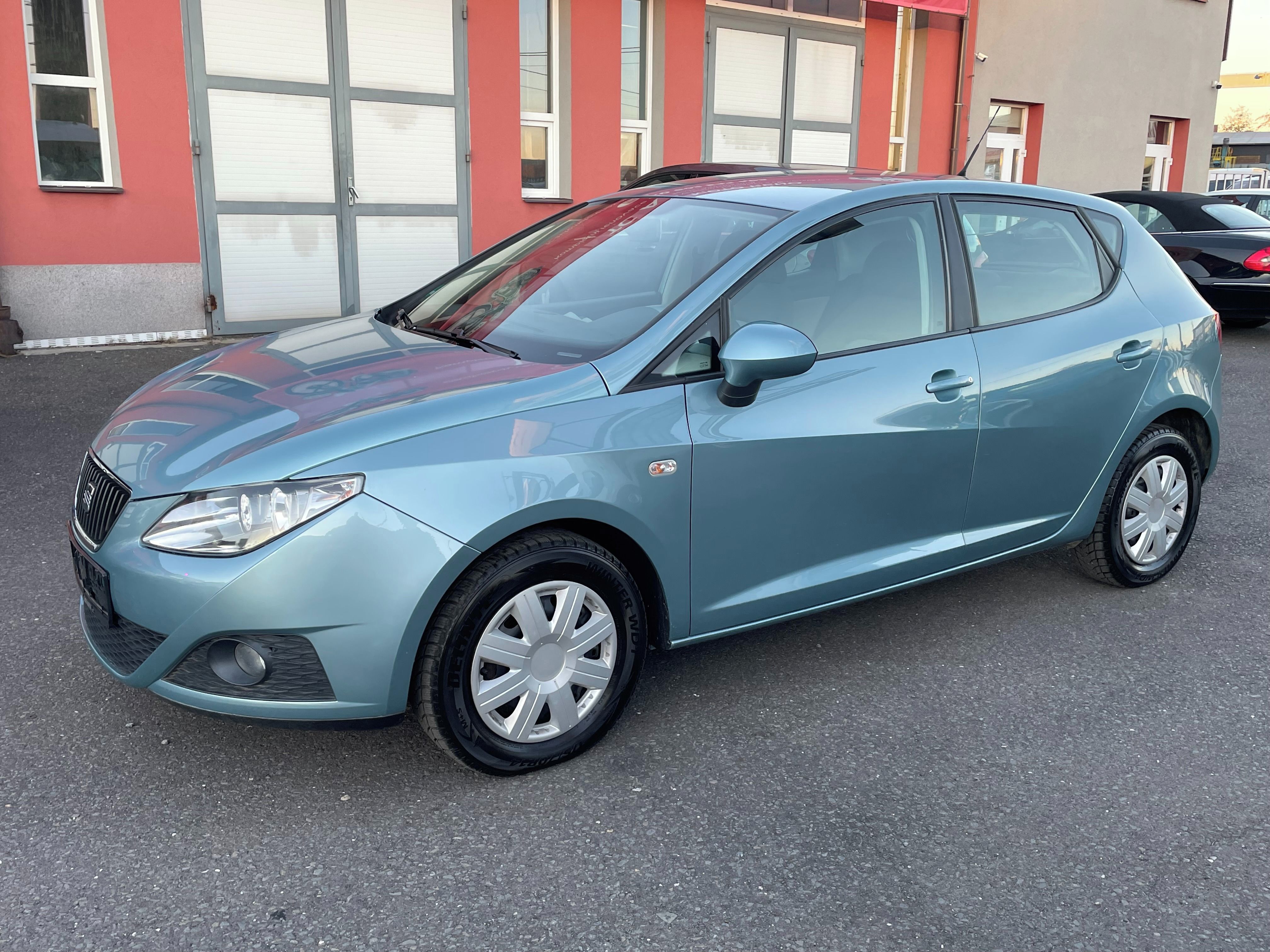 Seat Ibiza, 1.4 16v 63kW Stylance - fotka 2