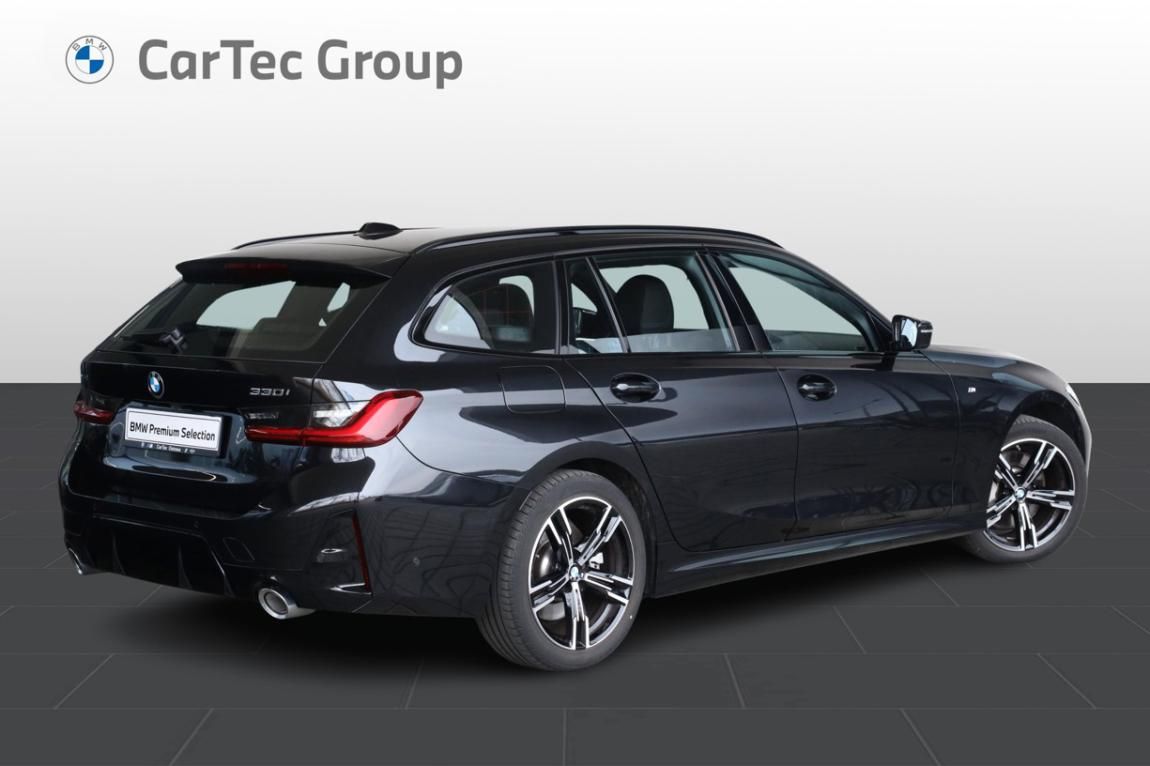 BMW Řada 3, 330i xDrive Touring - fotka 3