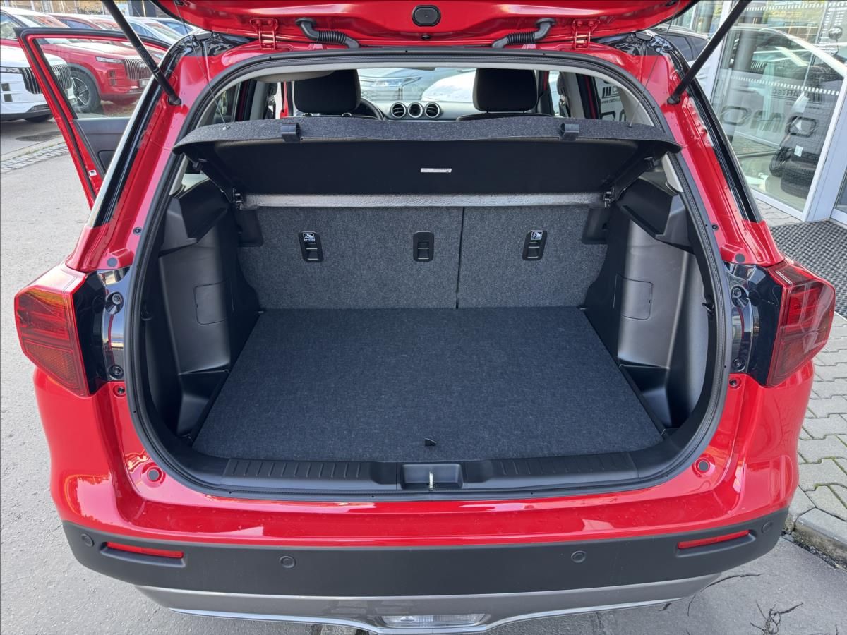 Suzuki Vitara, 1,4 Premium AllGrip Hybrid - fotka 6