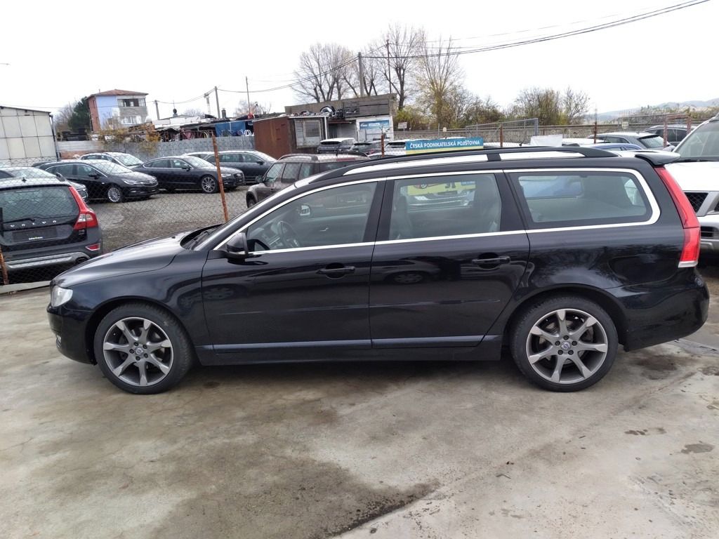 Volvo V70, 2.0 D3 DRIVE-E ECO AT,SERVISKA - fotka 4