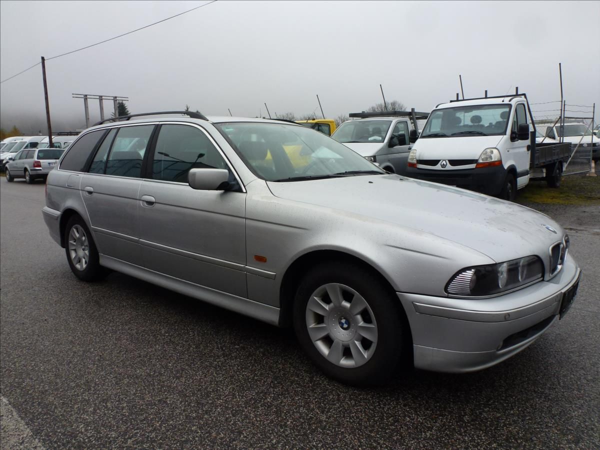 BMW Řada 5, 2,2 i  E39  520i TOURING, - fotka 6