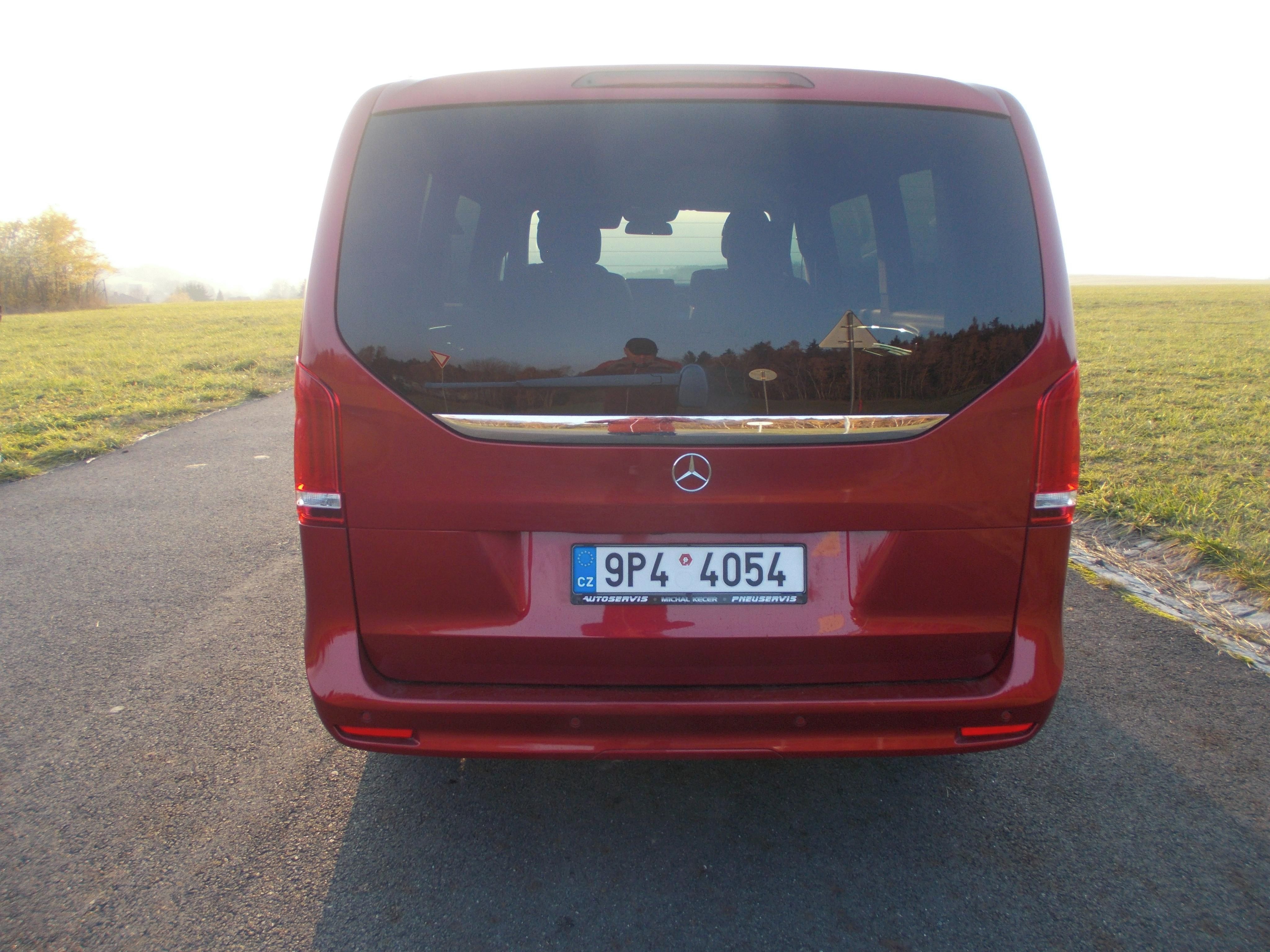 Mercedes-Benz Třídy V, 2,0 250 4X4 1maj 73 000km - fotka 5