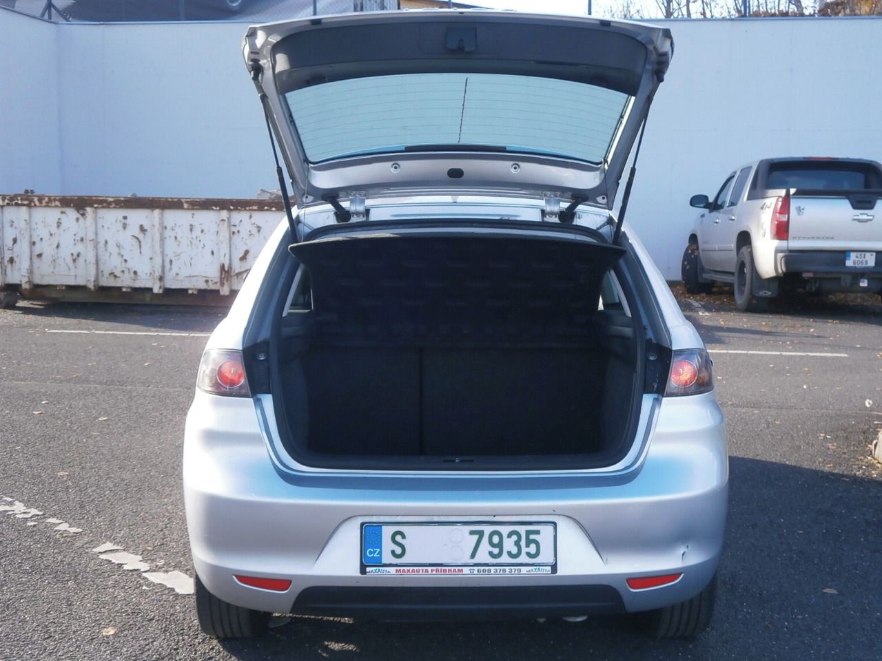 Seat Ibiza, 1,4i 16V 63kW DIGI KLIMA S.K. - fotka 6