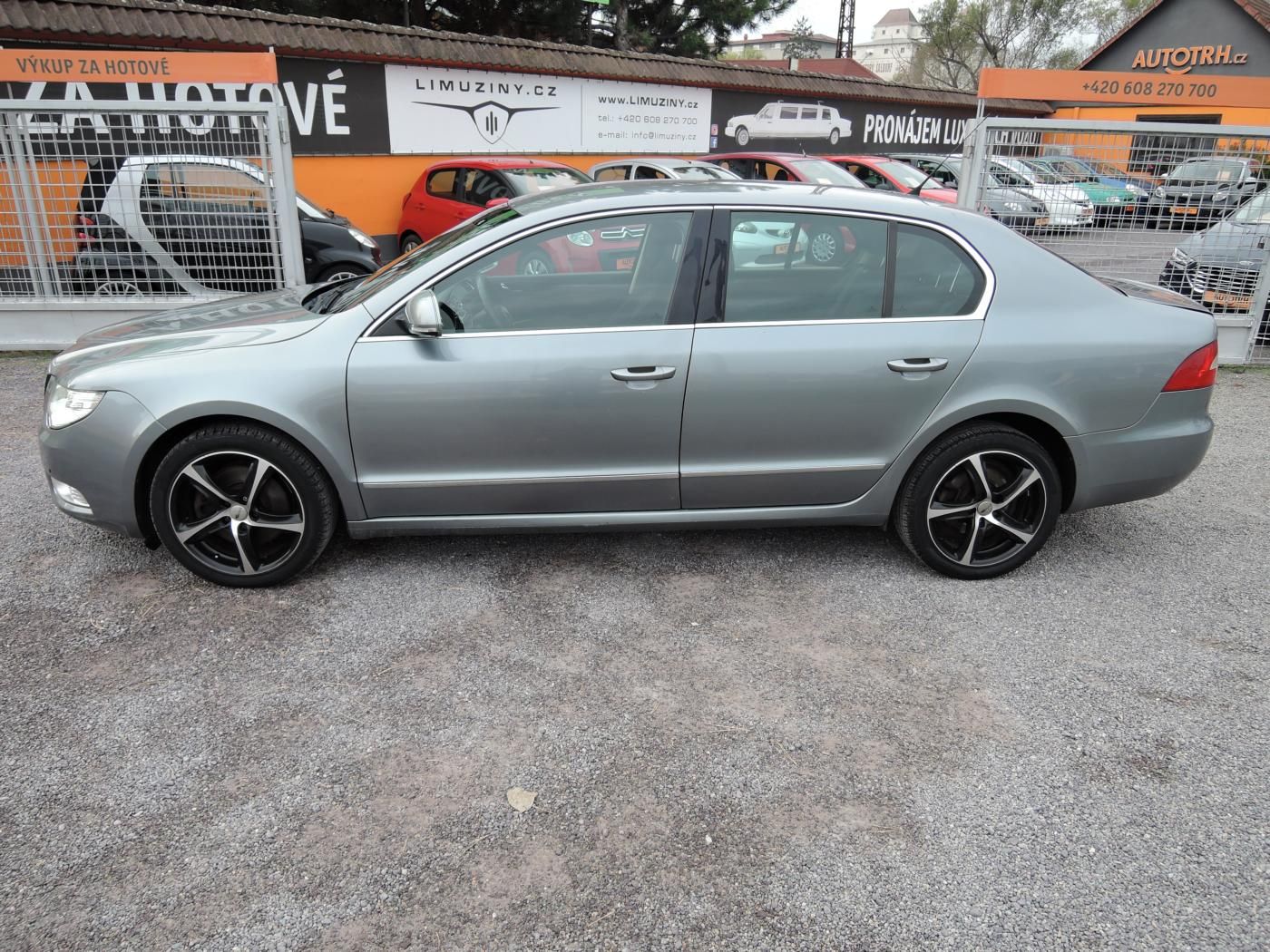 Škoda Superb, 2,0 TDi 125kW ČR Elegance - fotka 6
