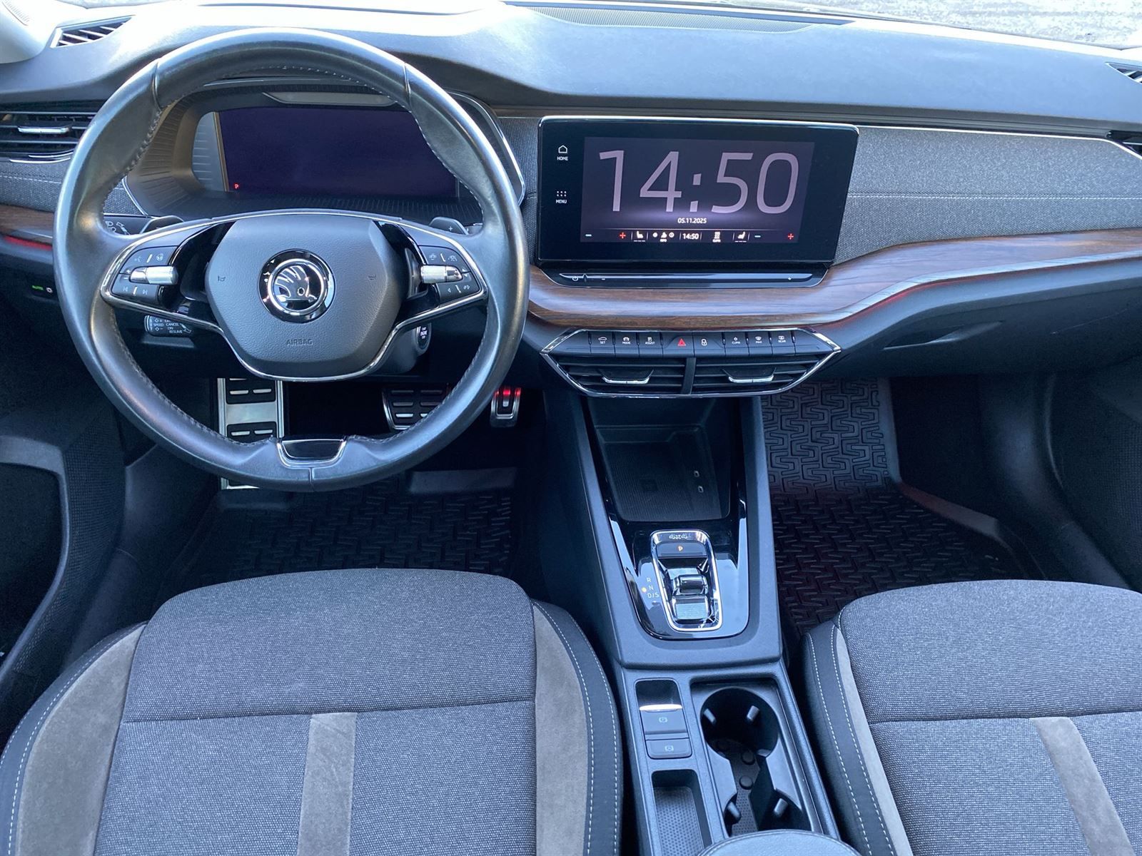 Škoda Octavia, Combi 2.0 TDI 4x4 DSG Scout - fotka 5