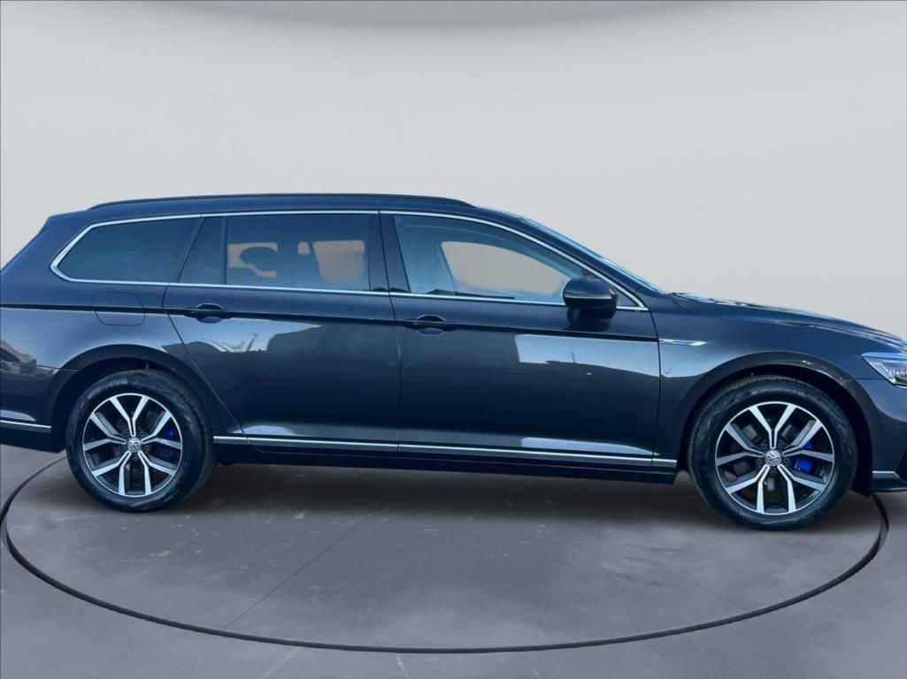 Volkswagen Passat, GTE,Panorama,TZ,ACC,1.Maj - fotka 4