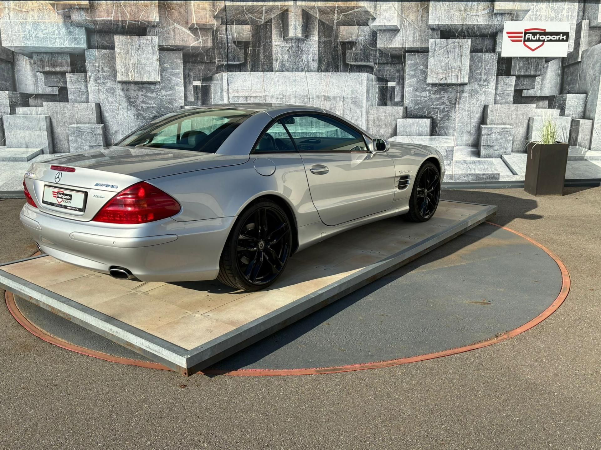 Mercedes-Benz SL, 5.0 V8, 225KW - fotka 5