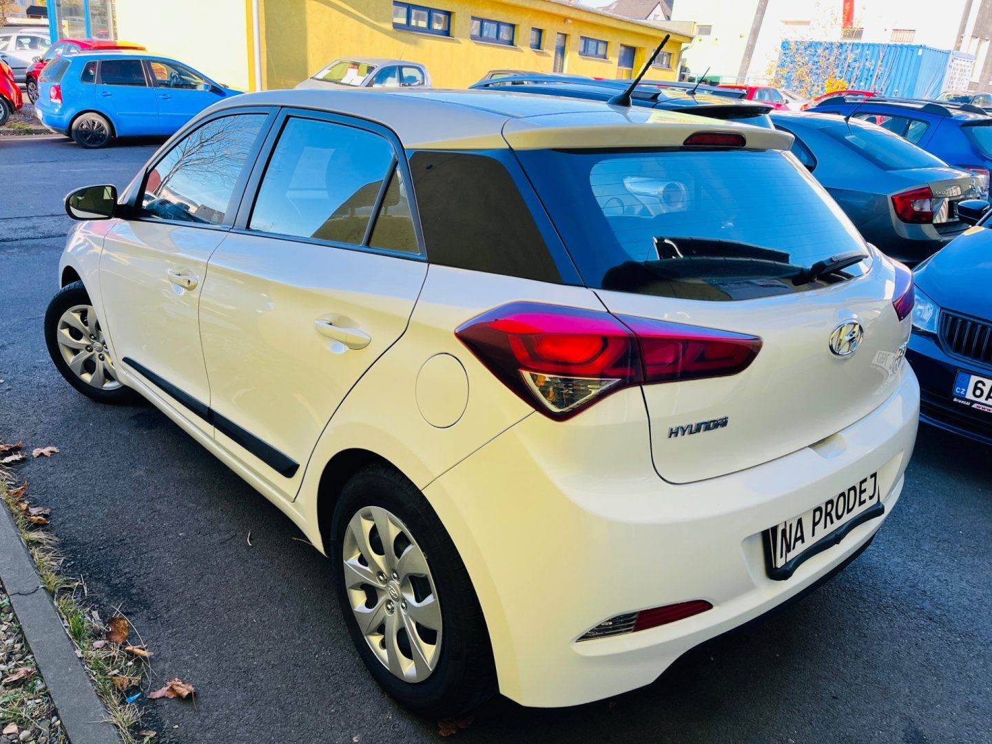 Hyundai i20, 1.2 i BENZÍN NAJETO JEN 50 TIS - fotka 4