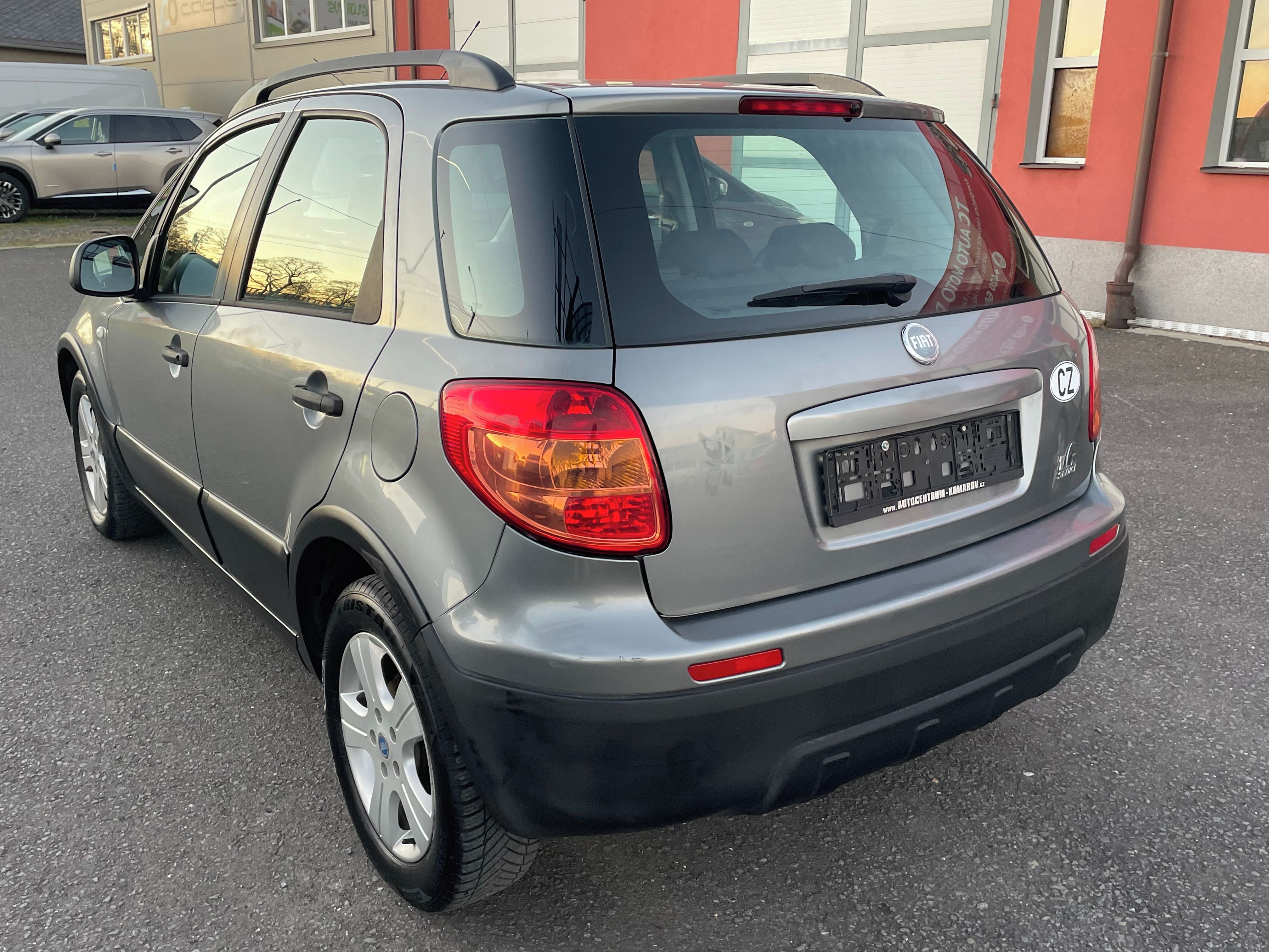 Fiat Sedici, 1.6i 79 kW Klima 44 600km - fotka 4