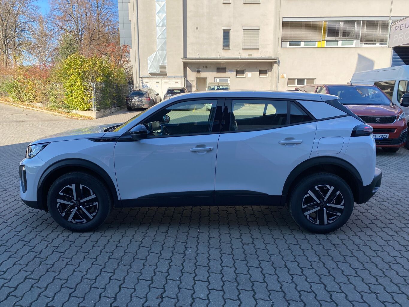 Peugeot 2008, STYLE PureTech 100 S&S MAN6 - - fotka 5