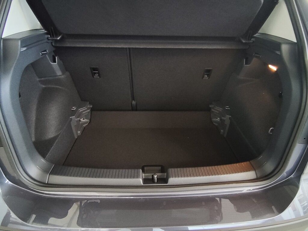 Volkswagen T-Cross, 1,0 TSI 85 kW - fotka 5