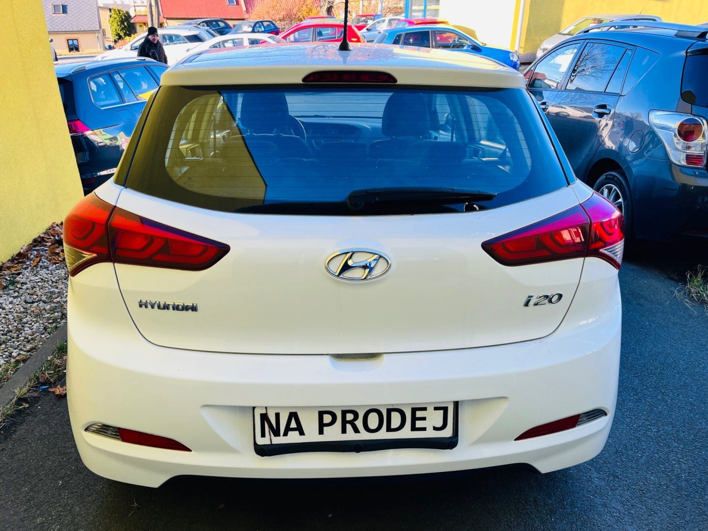 Hyundai i20, 1.2 i BENZÍN NAJETO JEN 50 TIS - fotka 5