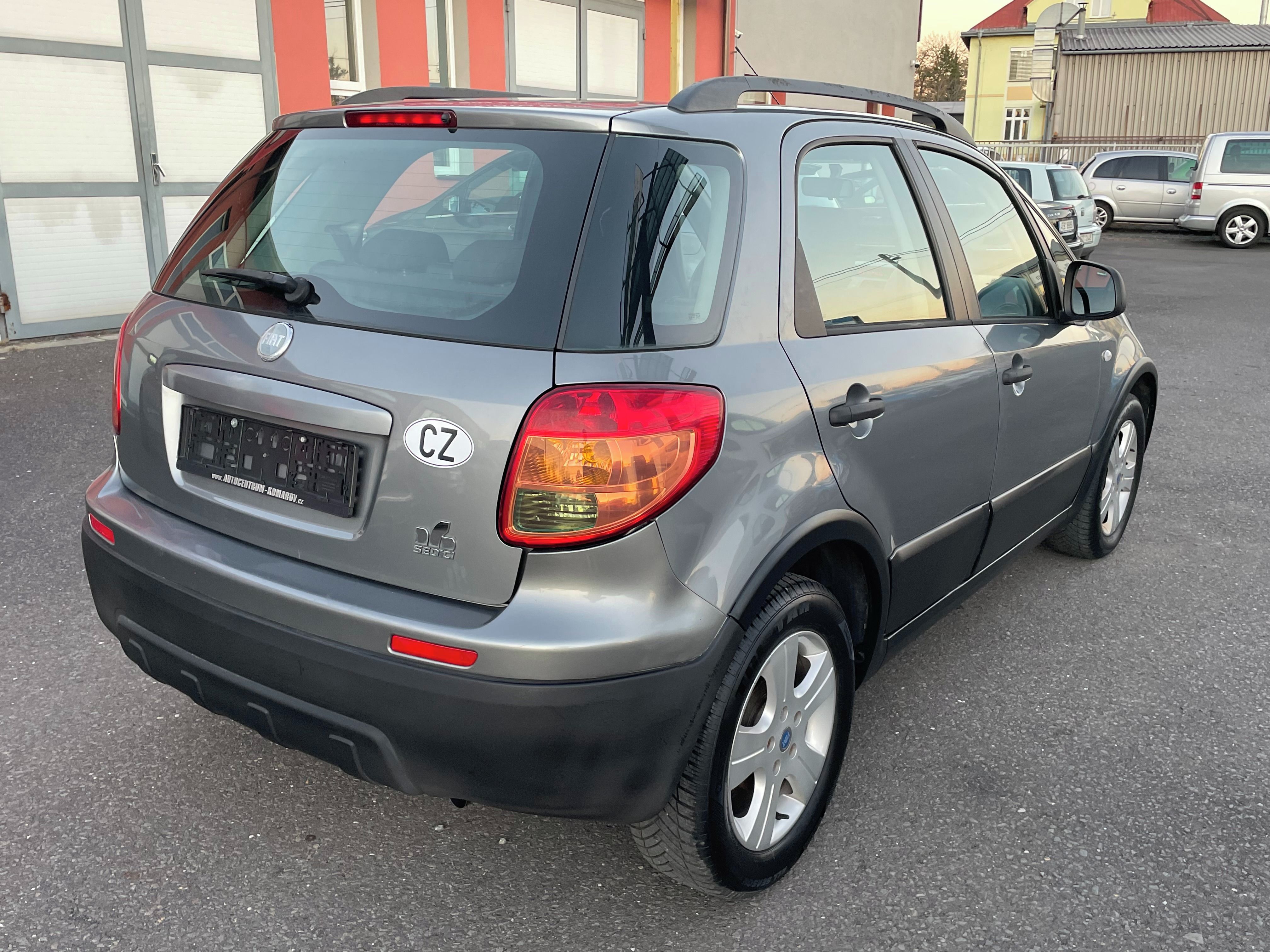 Fiat Sedici, 1.6i 79 kW Klima 44 600km - fotka 5