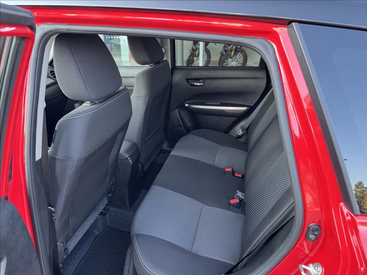 Suzuki Vitara, 1,4 Premium AllGrip Hybrid - fotka 5