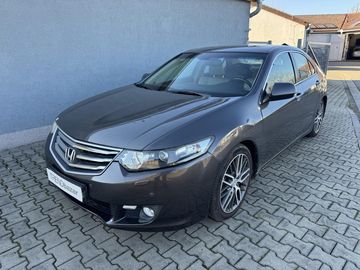 2.2 i-DTEC Executive, ČR