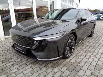 EV 190 kW (258 PS) Takumi