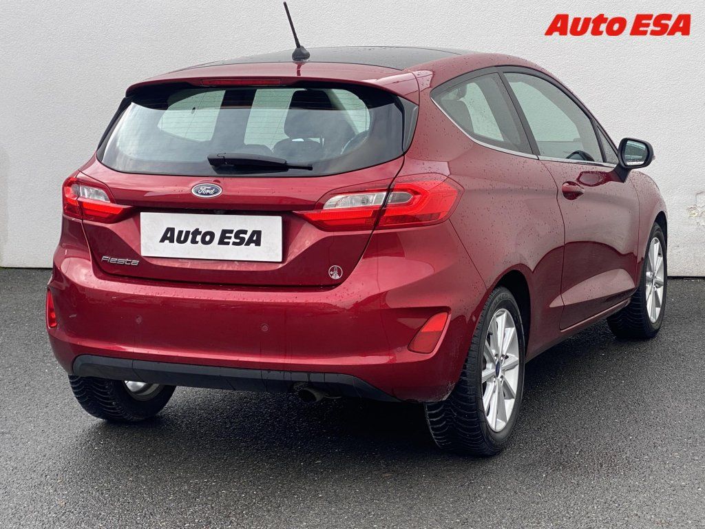 Ford Fiesta, 1.0 EB,Titanium,kamera - fotka 4