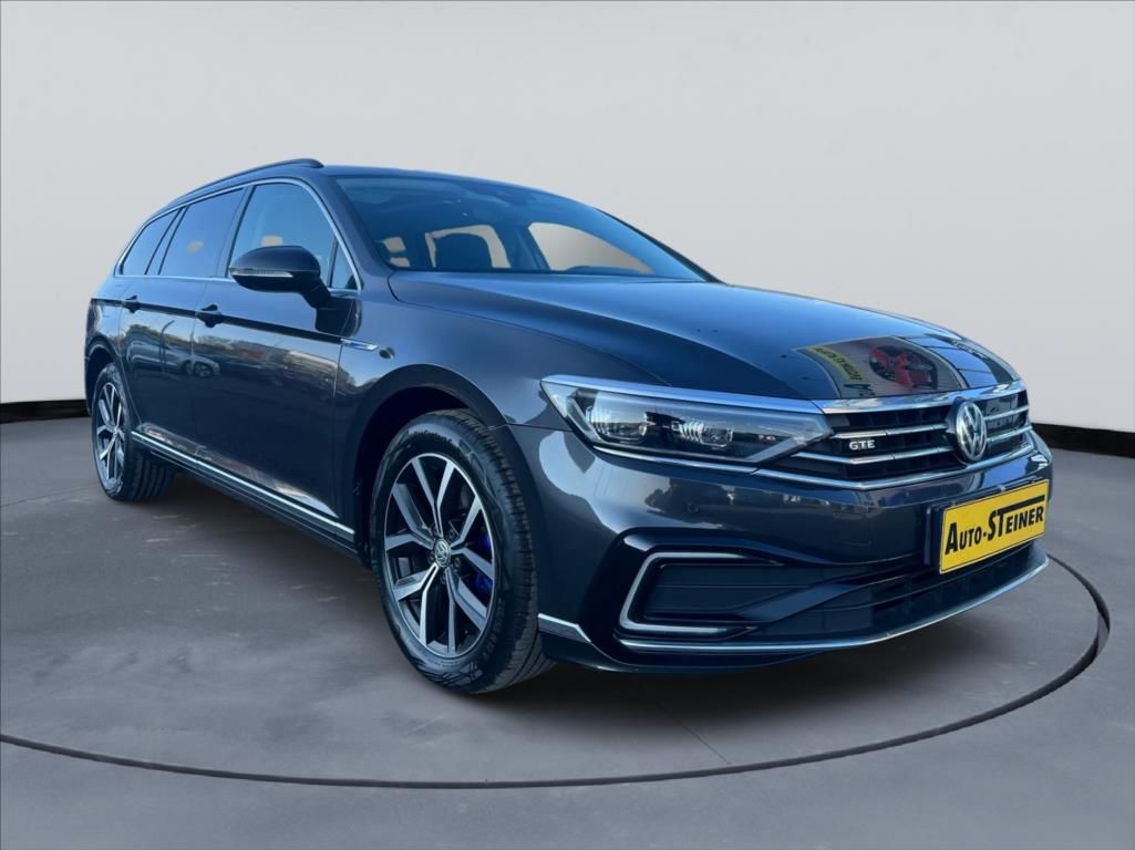 Volkswagen Passat, GTE,Panorama,TZ,ACC,1.Maj - fotka 2