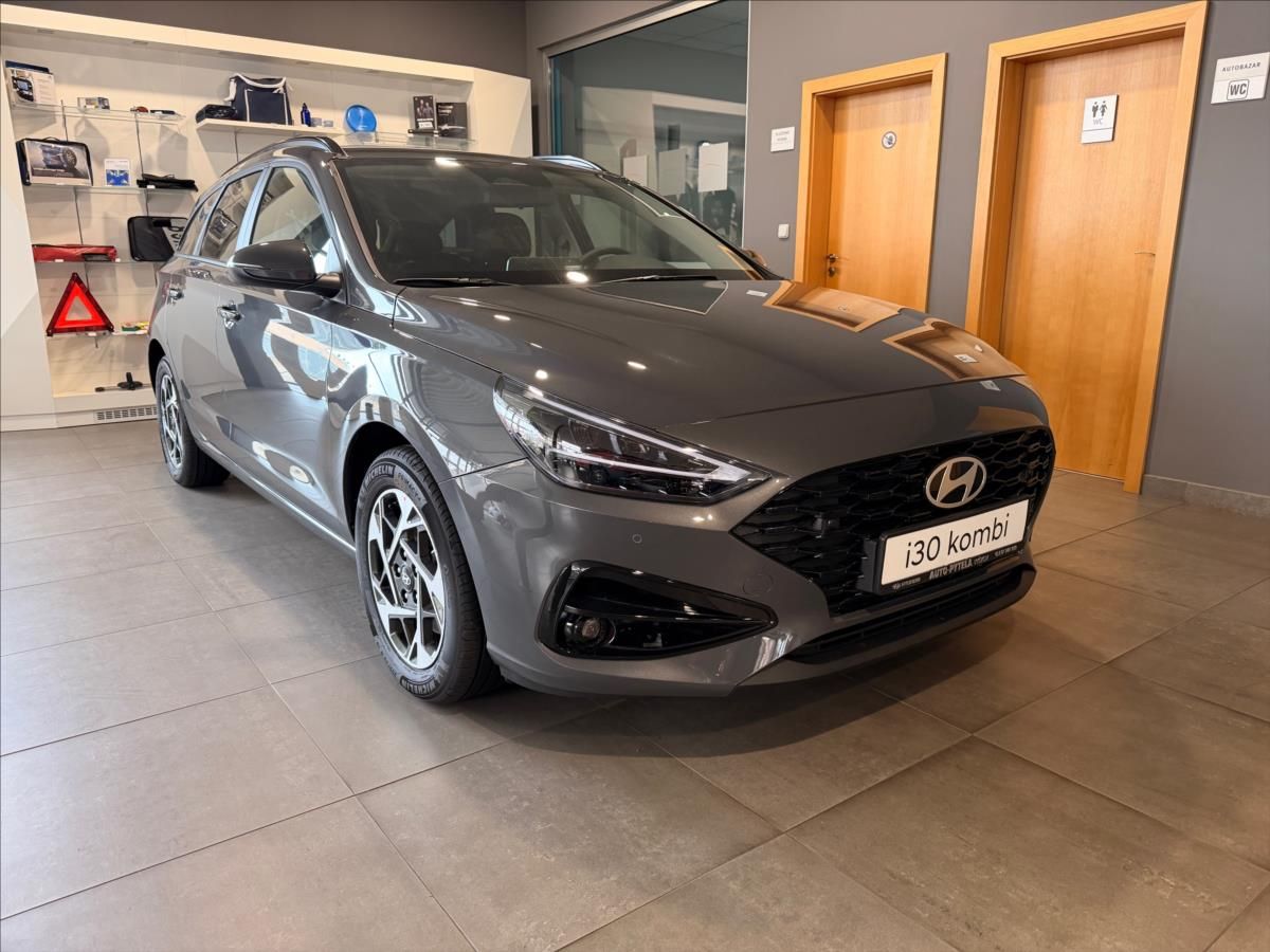 Hyundai i30, 1,5 DPi, MT  WG Go Czech! - fotka 3