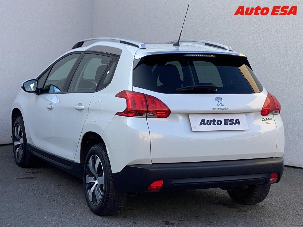 Peugeot 2008, 1.6 e-HDi,Navi,kamera - fotka 6