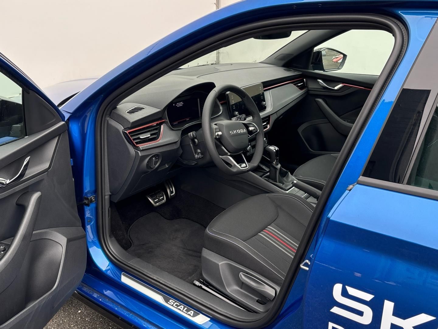 Škoda Scala, 1.0 TSI DSG / 85 kW Monte Carl - fotka 6