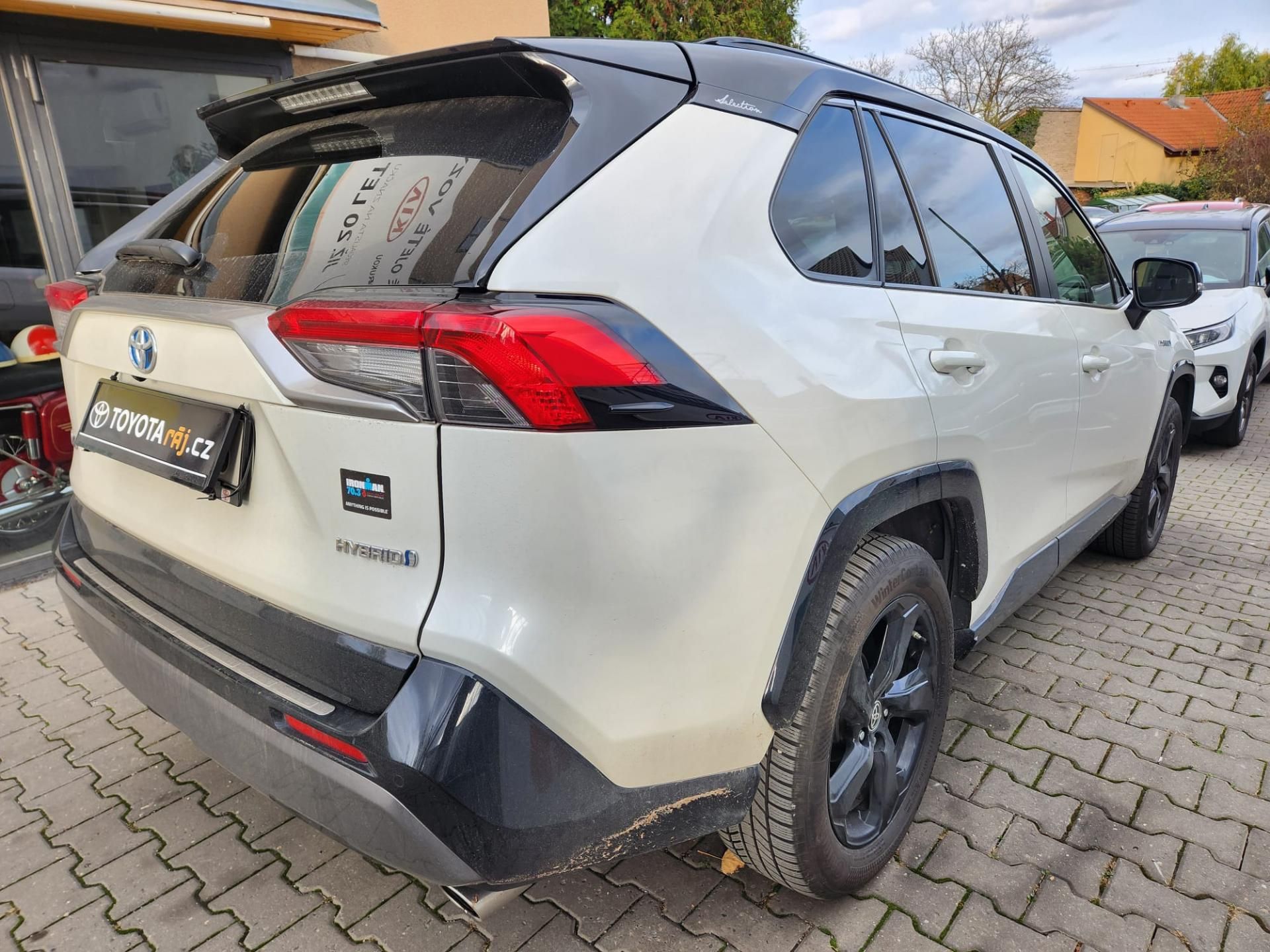 Toyota Rav4, 2.5-HYBRID-1.MAJ-KŮŽE-AUTOMAT - fotka 6