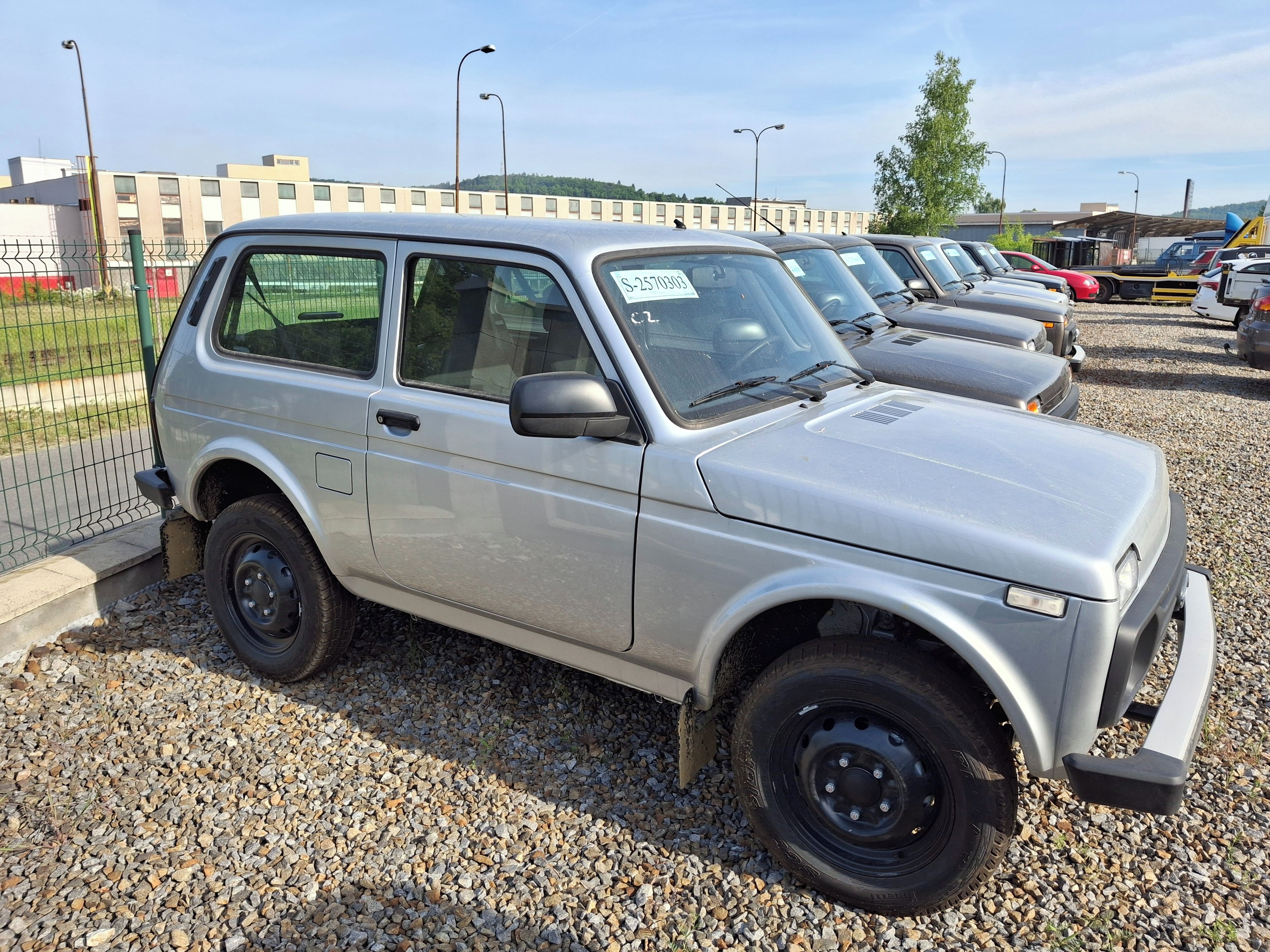 Lada Niva, Niva 4x4 Legend Classic - fotka 2