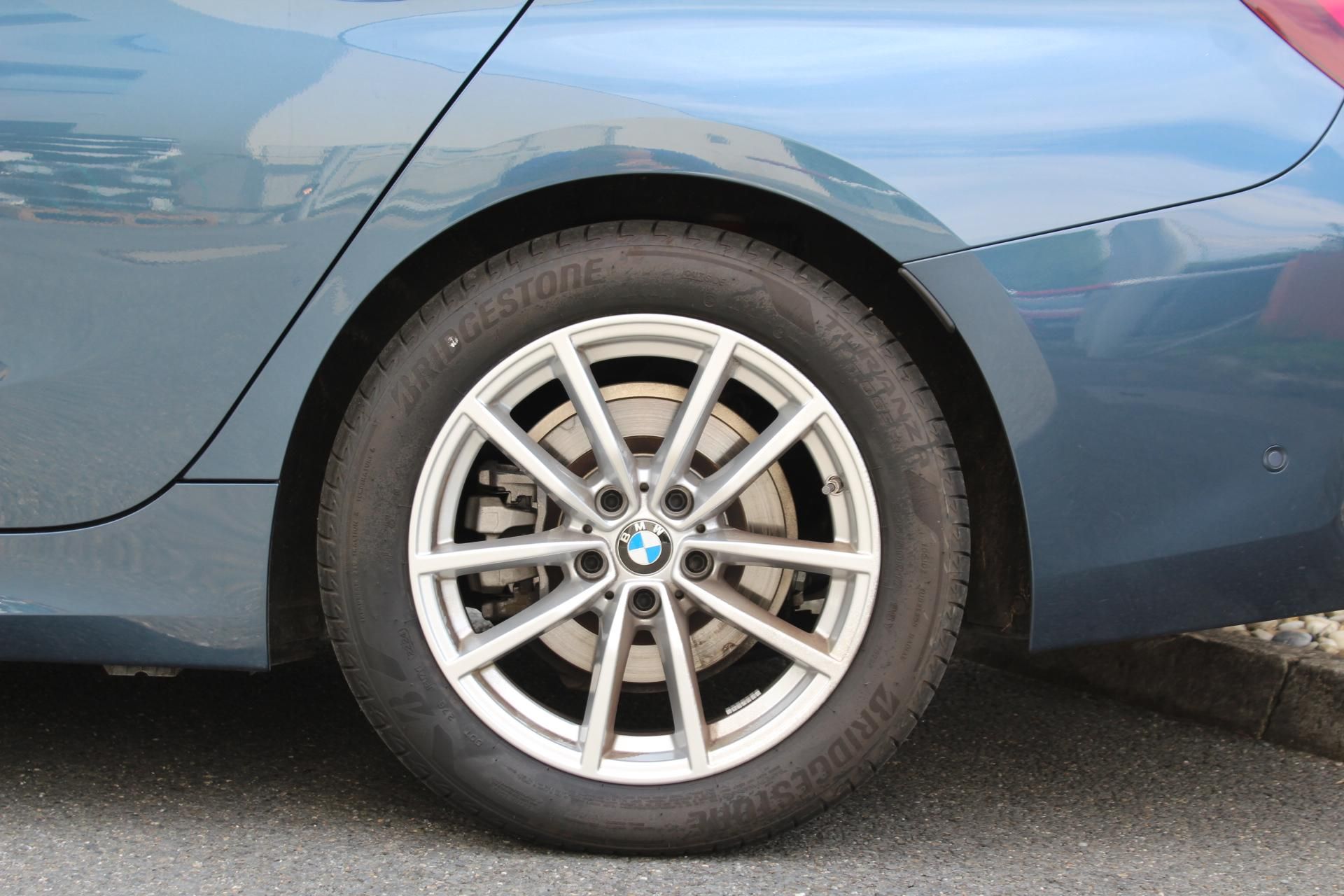 BMW Řada 3, 320d xDrive Touring - fotka 6