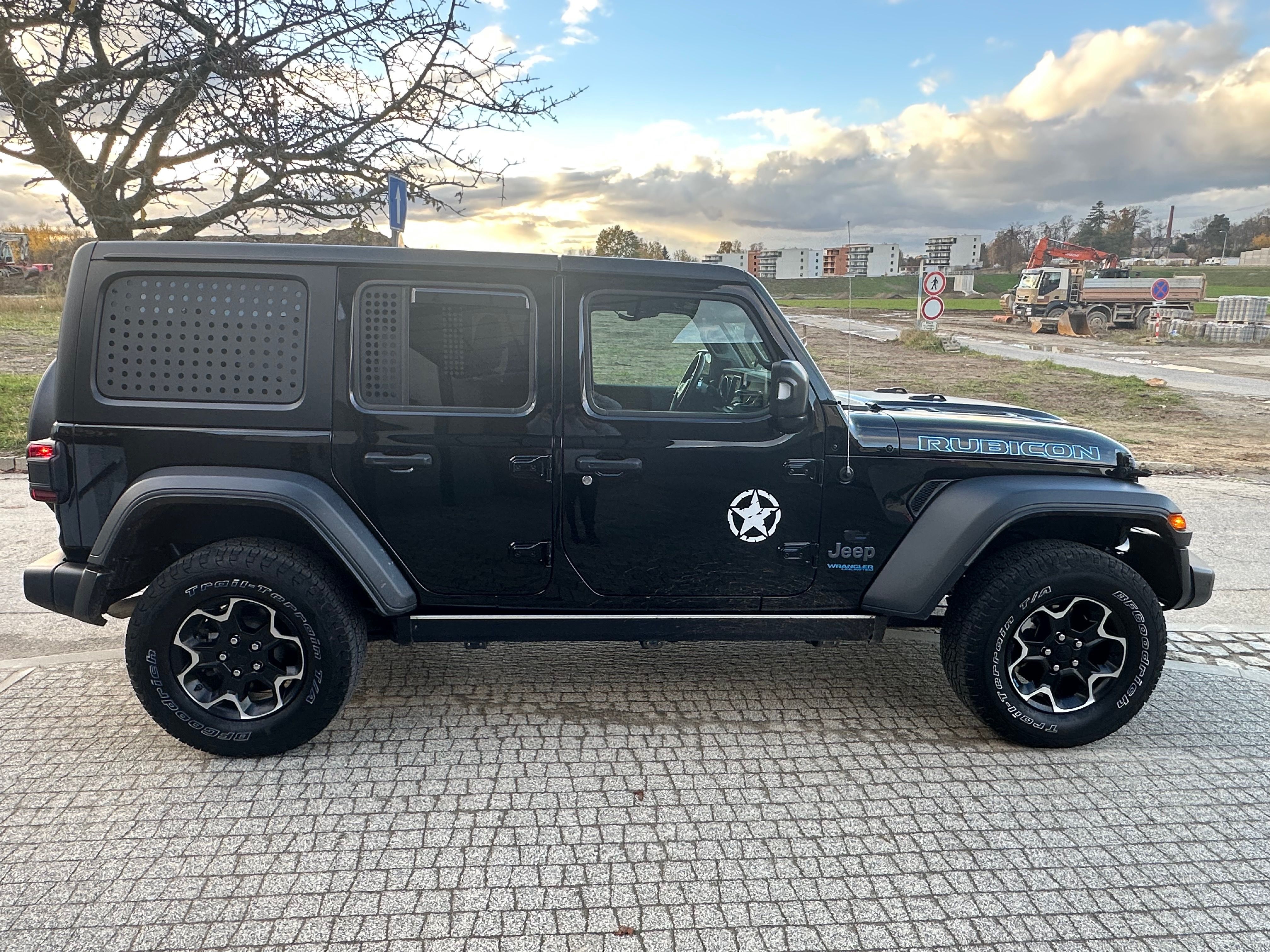 Jeep Wrangler, Rubicon 4XE TOP STAV, ZÁRUKA - fotka 2