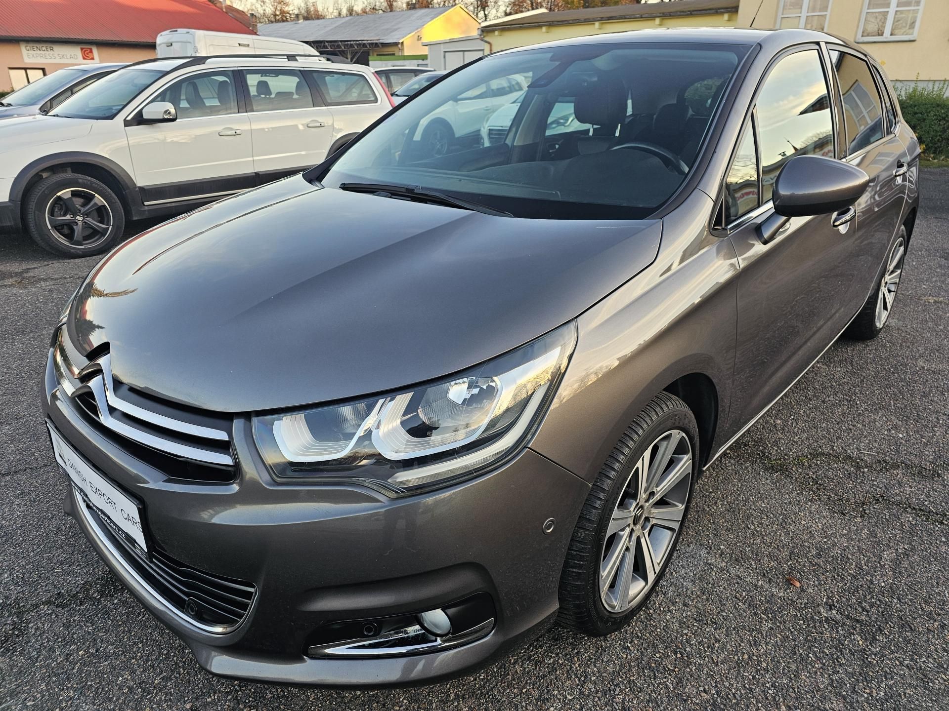 Citroën C4, 1.2 e-THP 81kW SHINE,81 000KM