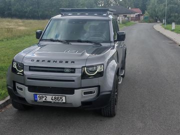 Land Rover Defender 3,0 D250