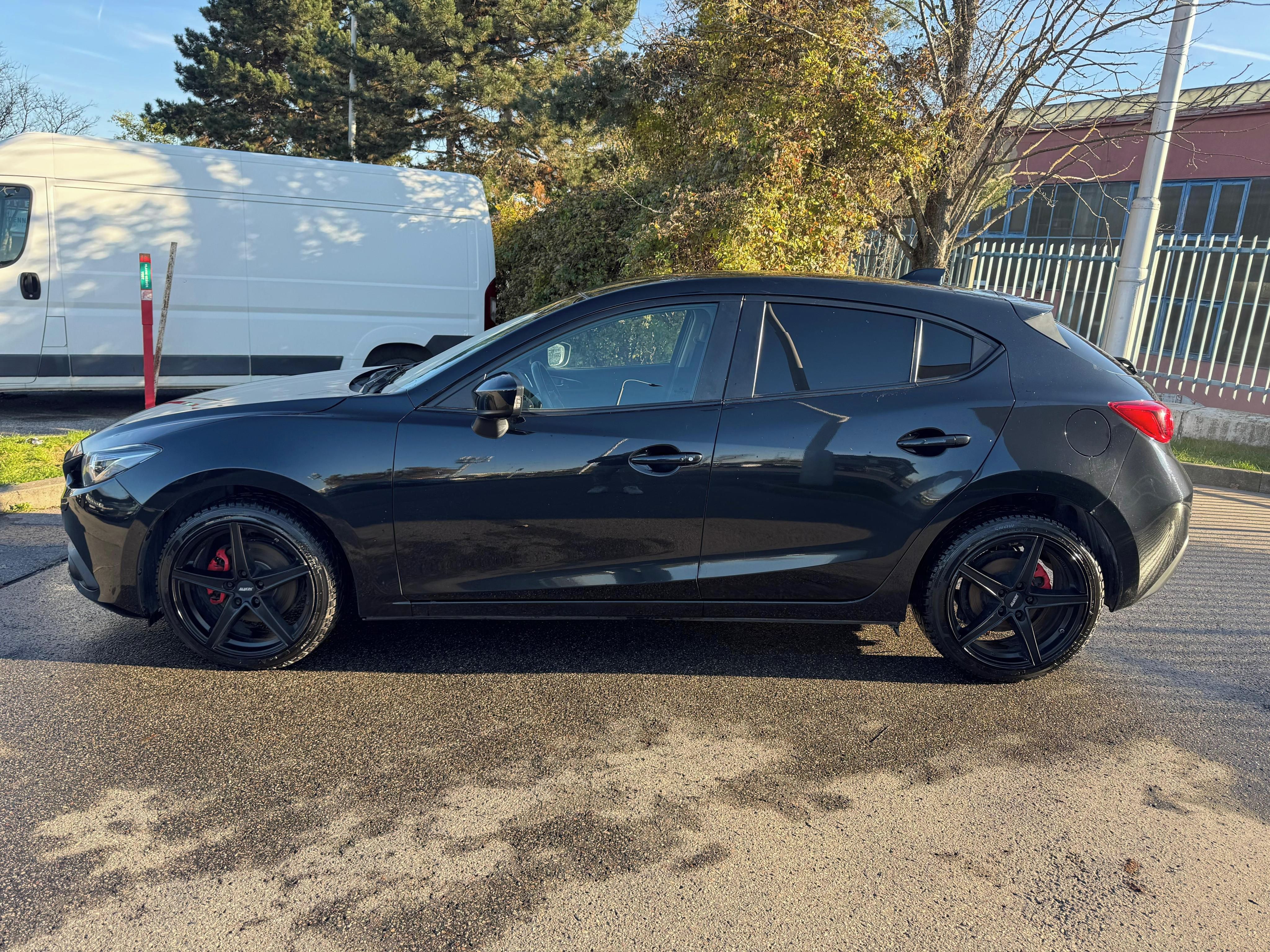 Mazda 3, 2.2D, 110kw Nefunkční Motor - fotka 2