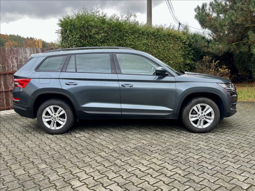 Škoda Kodiaq, 2,0 TDi DSG ACC LED 7-míst - fotka 6