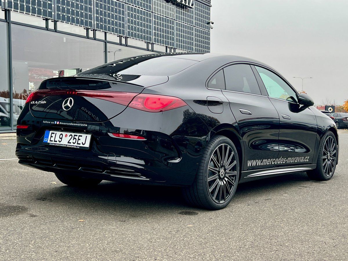 Mercedes-Benz CLA, 250+ EQ Linie AMG Plus - fotka 3