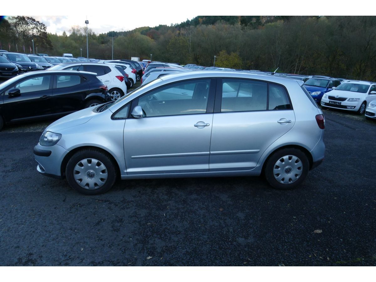 Volkswagen Golf Plus, 1,6 75KW KLIMA - fotka 3
