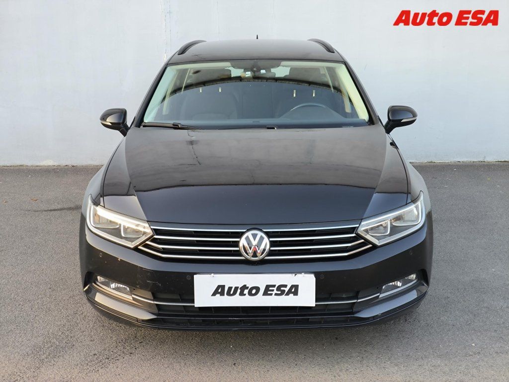 Volkswagen Passat, 1.6 TDi,Comfortline,kamera - fotka 2