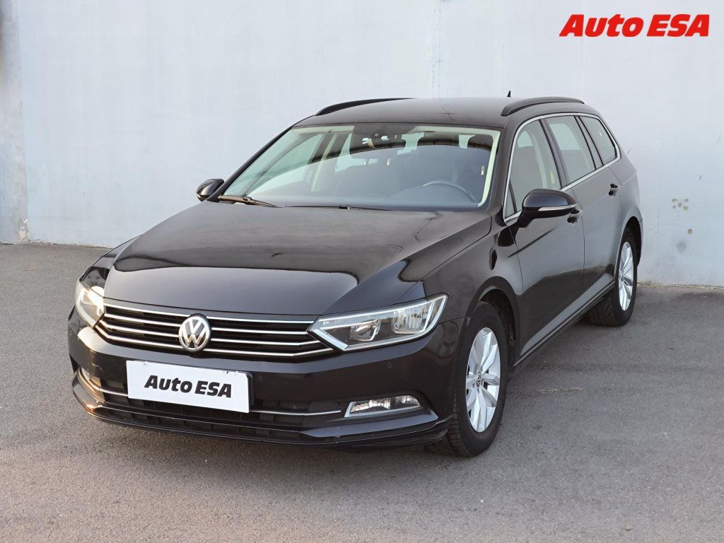 Volkswagen Passat, 1.6 TDi,Comfortline,kamera - fotka 3