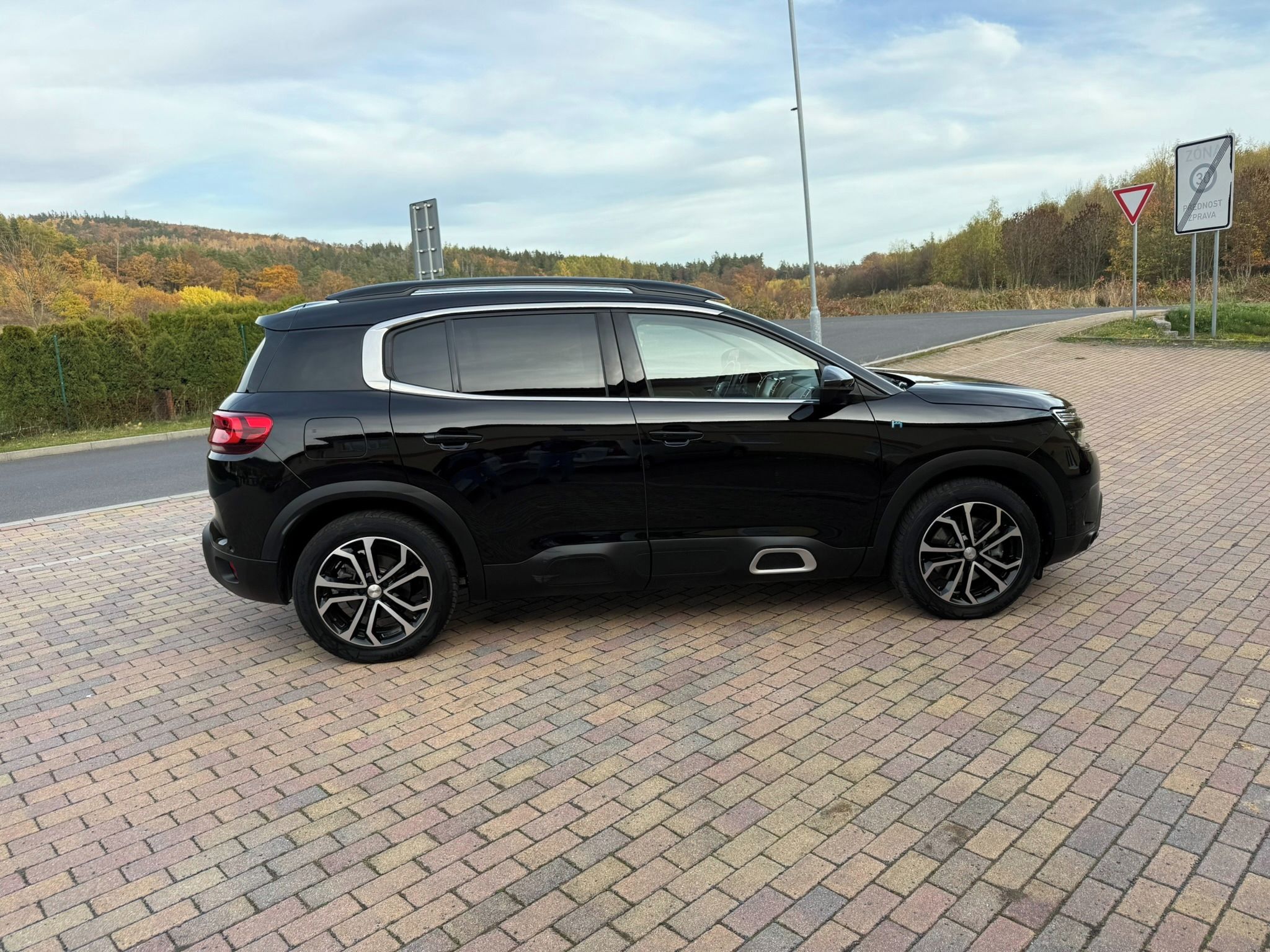 Citroën C5 Aircross, 1.6 PLUG-IN 165kW SHINE PACK - fotka 6