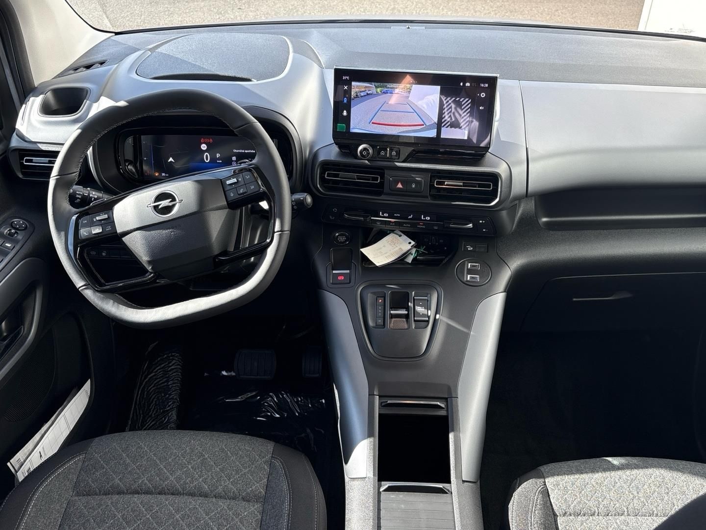 Opel Combo, 1.5 CDTi 130k Elegance Plus XL - fotka 4