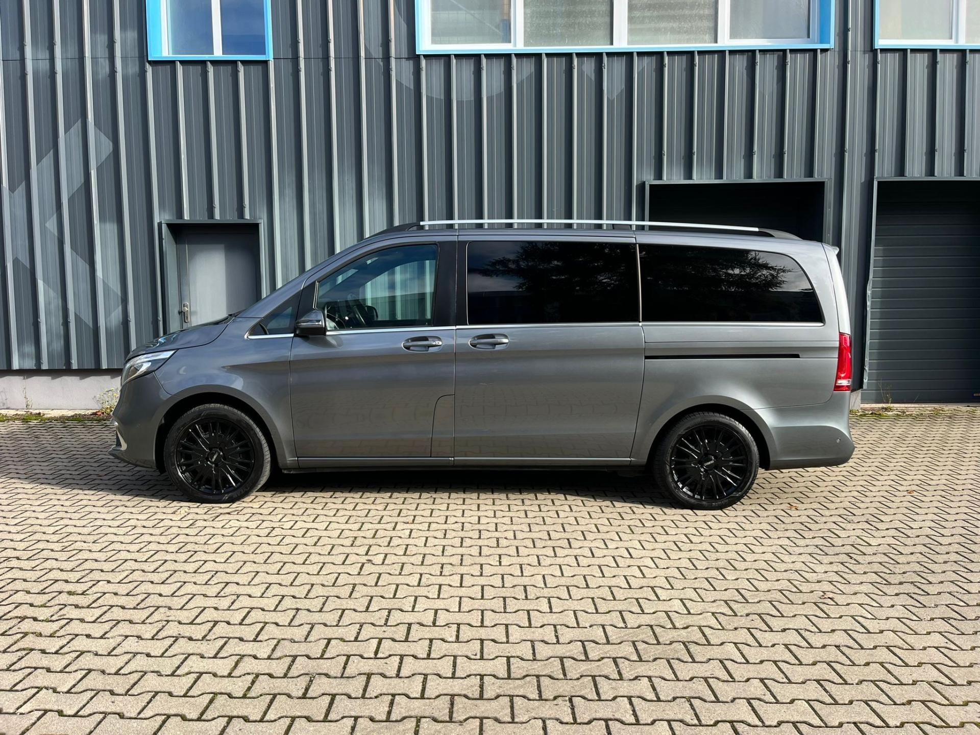 Mercedes-Benz Třídy V, 300d Avantgarde 4-MATIC / DPH - fotka 2