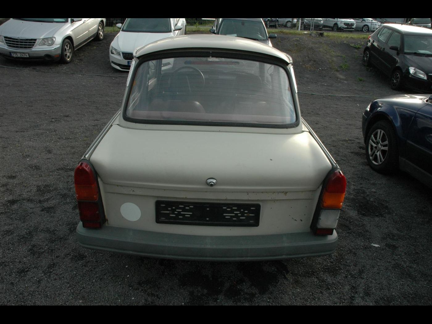Trabant 601S, 1,1 řazení na podlaze veteran - fotka 4