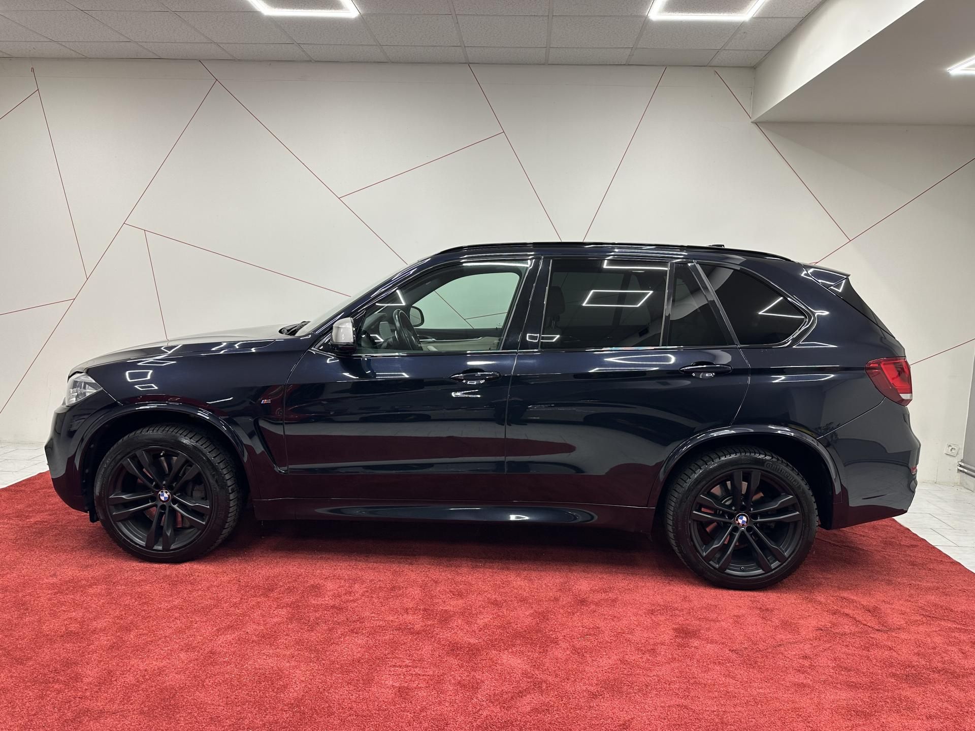 BMW X5, M50d Xdrive*Nez, topení*7 míst - fotka 2