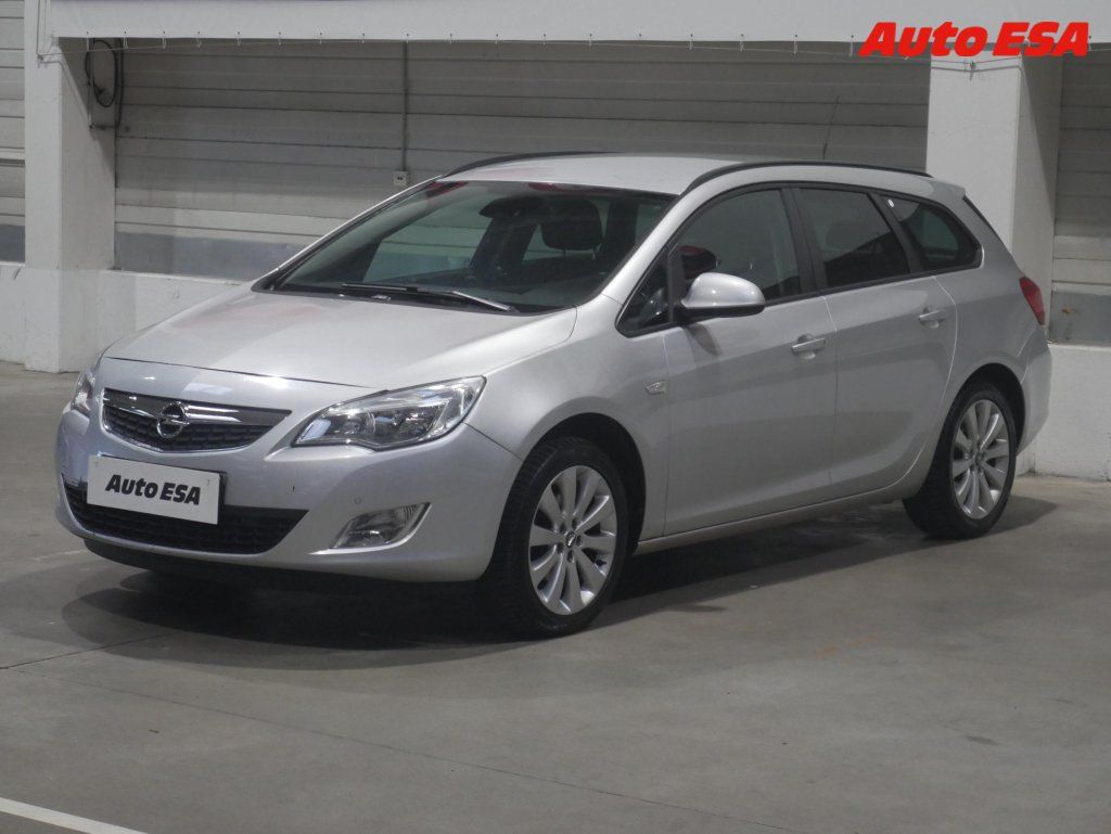 Opel Astra, 1.4T,AC,tempo - fotka 3