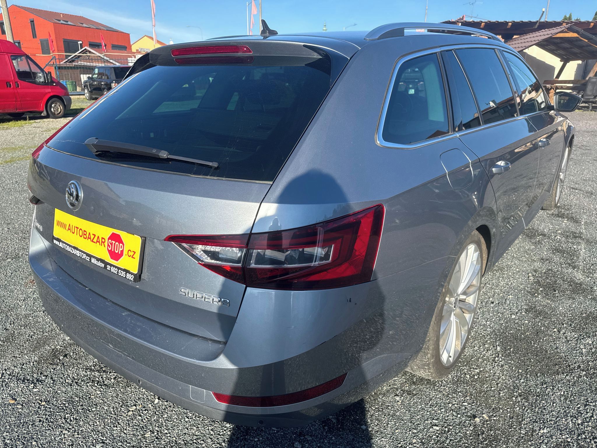 Škoda Superb, 2.0 TDI KOMBI 140 kW ELEGANCE - fotka 6